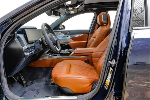 2023 BMW 760 i xDrive