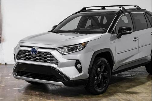 2021 Toyota RAV4 Hybrid SE