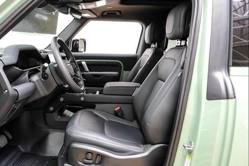 2023 Land Rover Defender 90 75th Edition