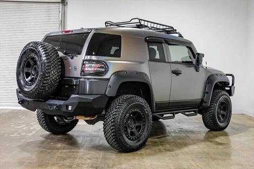 2014 Toyota FJ Cruiser Base