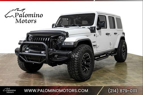 Bright White Clearcoat 2020 Jeep Wrangler Unlimited Sahara