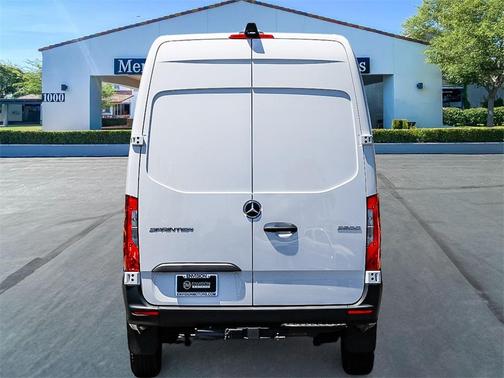 2025 Mercedes-Benz Sprinter 2500 170 WB