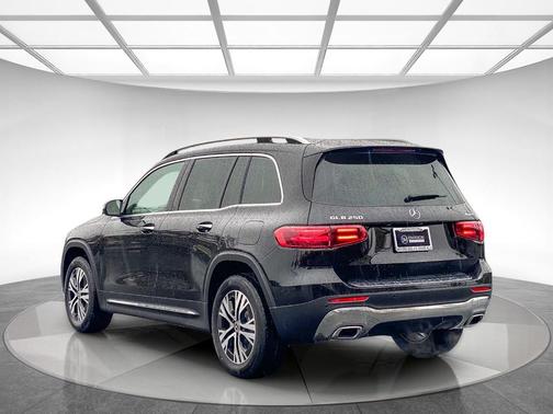 Black 2025 Mercedes-Benz GLB 250 Base 4MATIC