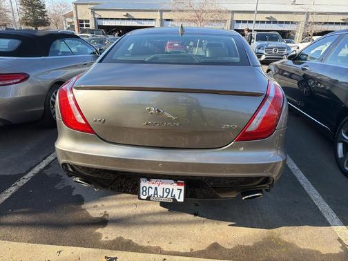 2017 Jaguar XJ XJ R-Sport