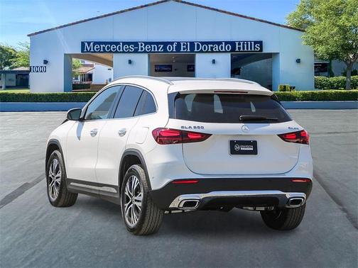 2025 Mercedes-Benz GLA 250 Base 4MATIC
