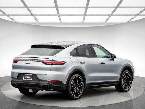 2020 Porsche Cayenne S Coupe AWD