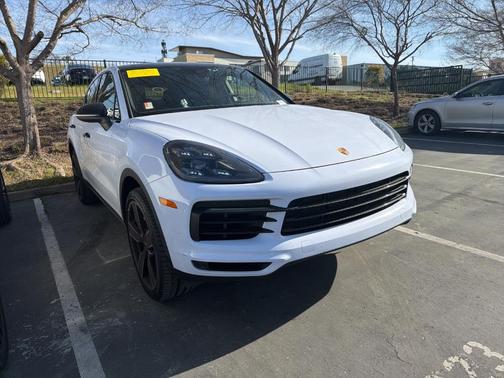 2020 Porsche Cayenne S Coupe AWD