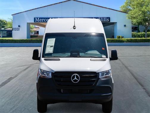 2025 Mercedes-Benz Sprinter 2500 144 WB