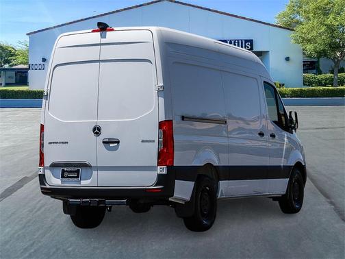 2025 Mercedes-Benz Sprinter 2500 144 WB