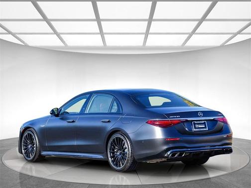 2026 Mercedes-Benz AMG S 63 E Base