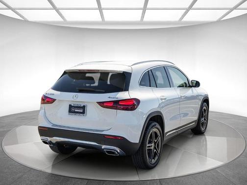 Polar White 2026 Mercedes-Benz GLA 250 Base 4MATIC