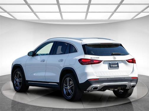 2025 Mercedes-Benz GLA 250 Base