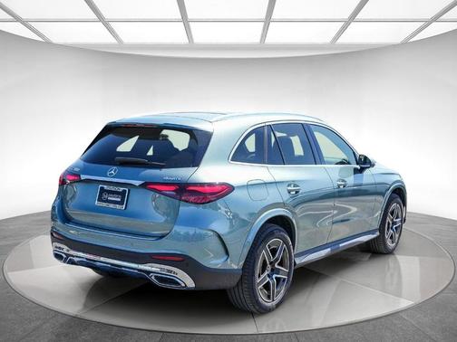 Silver Metallic 2026 Mercedes-Benz GLC 300 Base 4MATIC