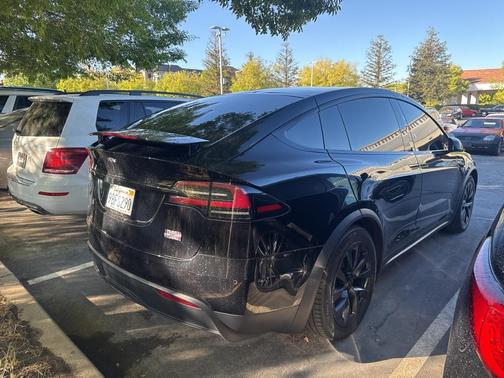 2022 Tesla Model X Plaid