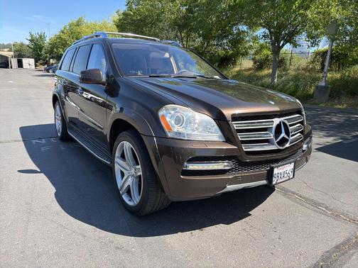 Brown 2012 Mercedes-Benz GL-Class GL 550 4MATIC