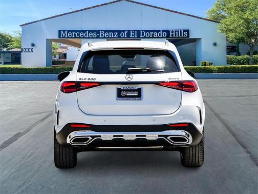 2025 Mercedes-Benz GLC 300 Base 4MATIC