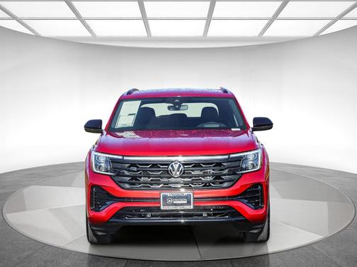 2025 Volkswagen Atlas Cross Sport 2.0T SEL R-Line Black