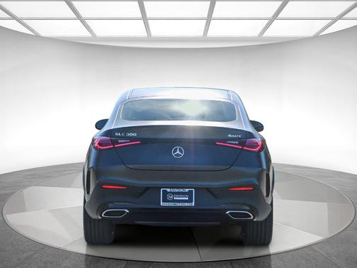 2026 Mercedes-Benz GLC 300 Base 4MATIC