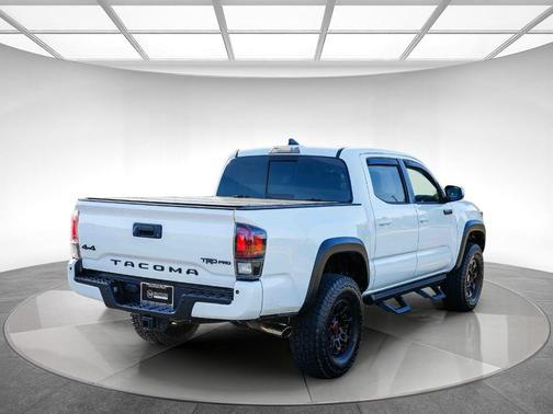Super White 2017 Toyota Tacoma TRD Pro