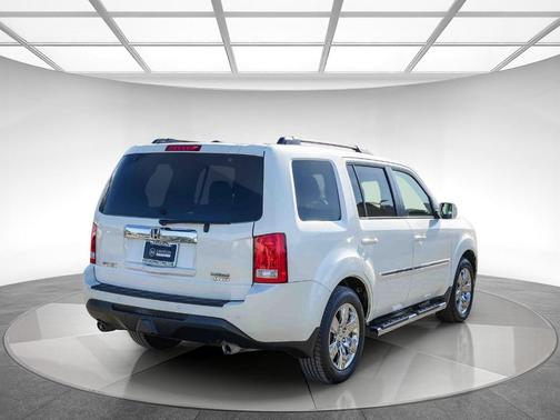 White Diamond Pearl 2013 Honda Pilot Touring