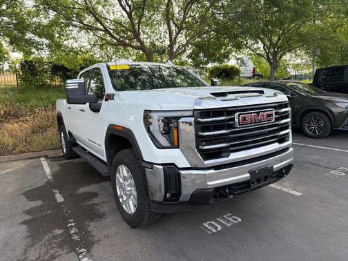 Summit White 2024 GMC Sierra 2500 SLT