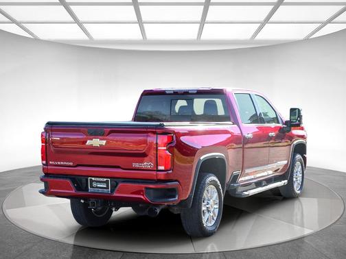 2025 Chevrolet Silverado 3500 High Country
