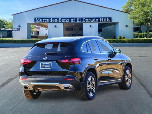 2025 Mercedes-Benz GLA 250 Base 4MATIC