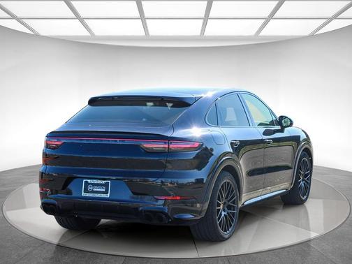 2021 Porsche Cayenne GTS