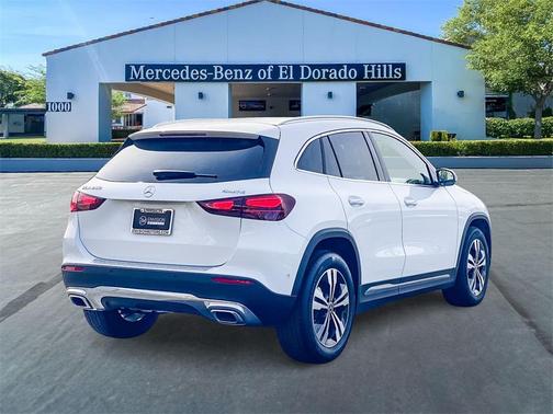 2024 Mercedes-Benz GLA 250 Base 4MATIC