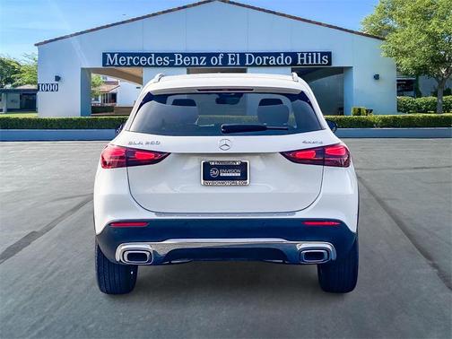 2024 Mercedes-Benz GLA 250 Base 4MATIC