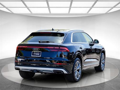 2024 Audi Q8 55 Premium