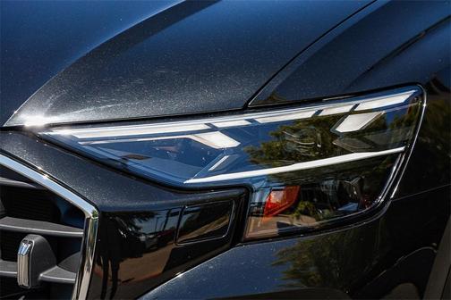 2024 Audi Q8 55 Premium