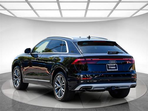 2024 Audi Q8 55 Premium