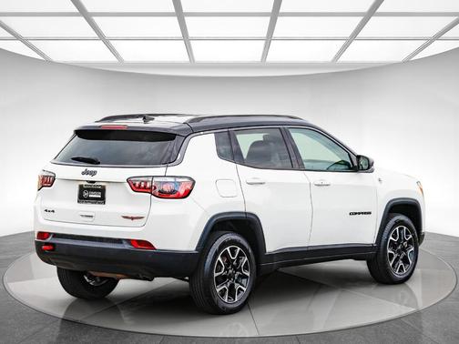 2021 Jeep Compass Trailhawk