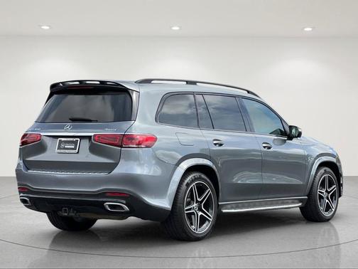 Selenite Gray Metallic 2022 Mercedes-Benz GLS 450 4MATIC