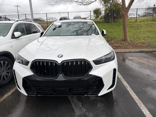 2024 BMW X6 xDrive40i