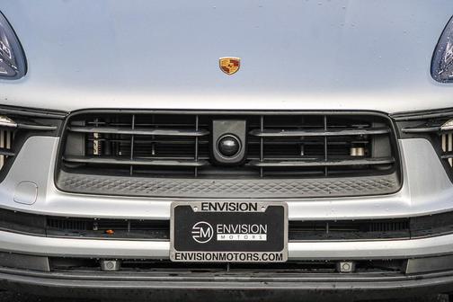 2023 Porsche Macan S