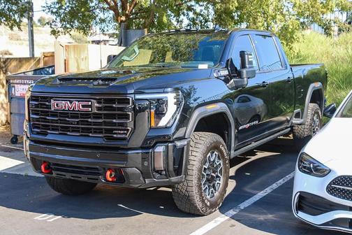 2024 GMC Sierra 2500 AT4X