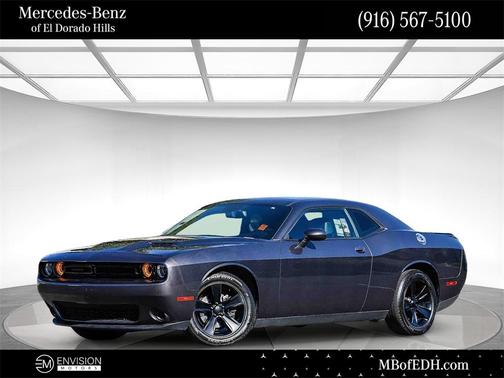 2015 Dodge Challenger SXT