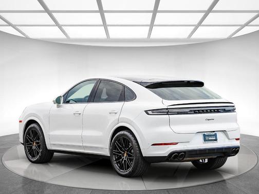 2024 Porsche Cayenne AWD
