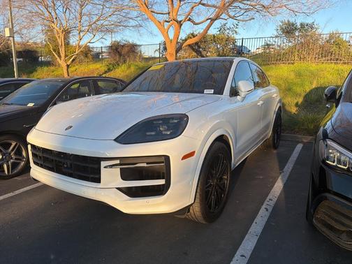 2024 Porsche Cayenne AWD