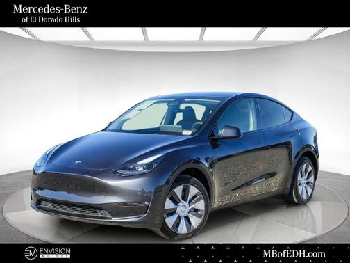 Stealth Gray 2024 Tesla Model Y Long Range