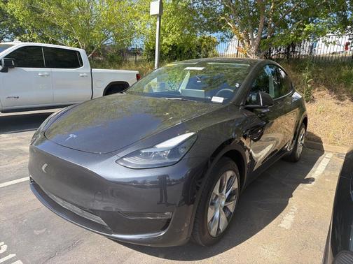 Stealth Gray 2024 Tesla Model Y Long Range