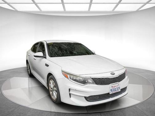 Snow White Pearl 2017 Kia Optima LX