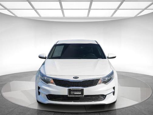 Snow White Pearl 2017 Kia Optima LX