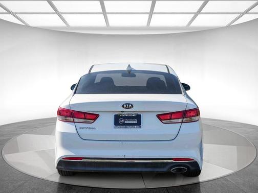 Snow White Pearl 2017 Kia Optima LX