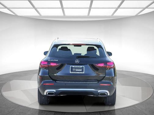 2026 Mercedes-Benz GLA 250 Base