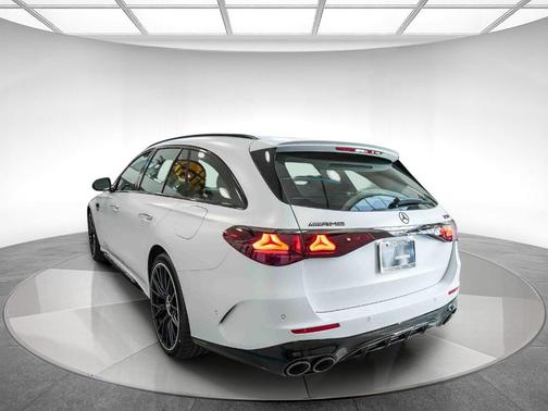 Moon 2026 Mercedes-Benz AMG E 53 Base