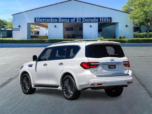 2023 INFINITI QX80 SENSORY