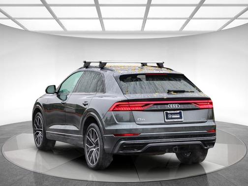 2021 Audi Q8 55 Premium Plus